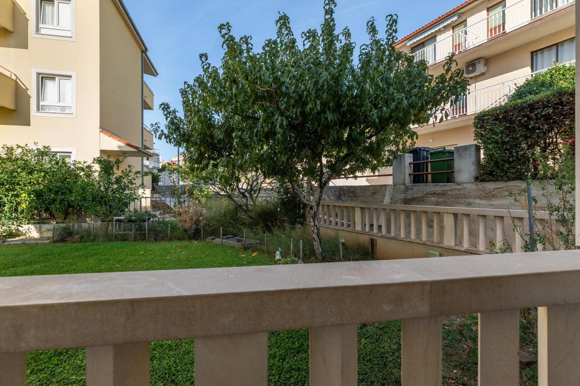 Apartment Duce 5973b Omiš Extérieur photo